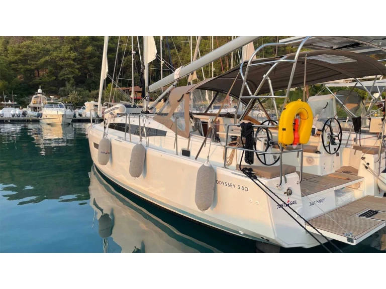 Wynajmij Jeanneau Sun Odyssey 380 w Goecek