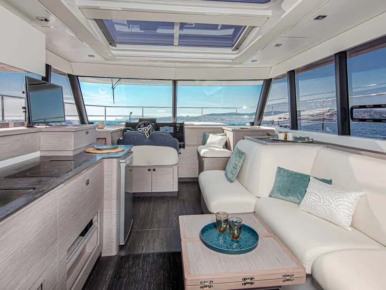 Fountaine Pajot Fountaine Pajot MY4.S między profesjonalistami a osobami prywatnymi w Taranto