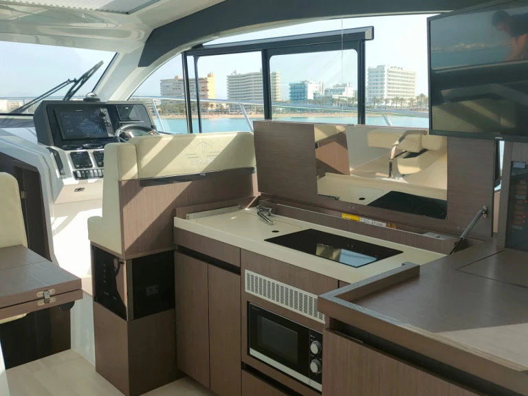 Wynajmij Motorówka z lub bez skippera Sealine w Palma de Mallorca