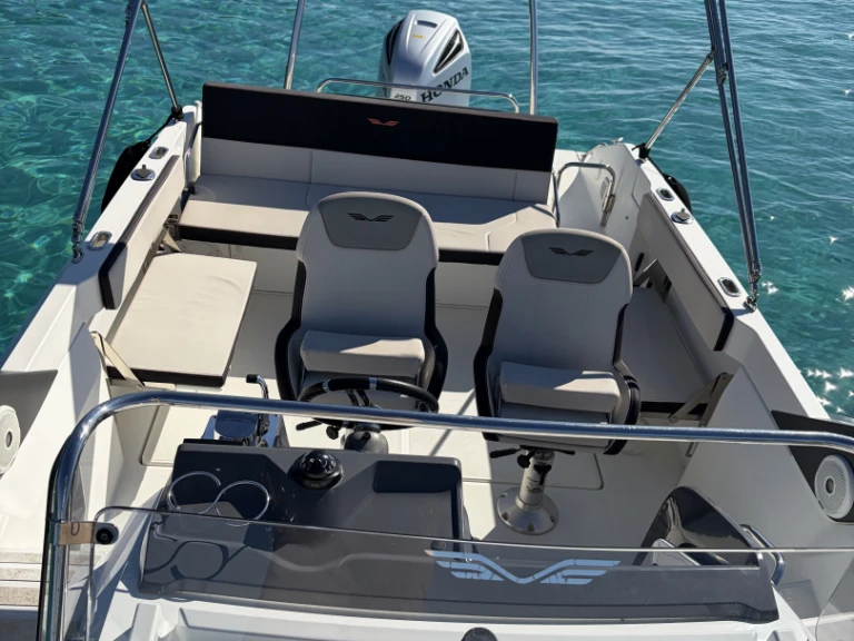 Wynajmij Bénéteau Flyer 7.7 SUNdeck w Mandelieu-la-Napoule