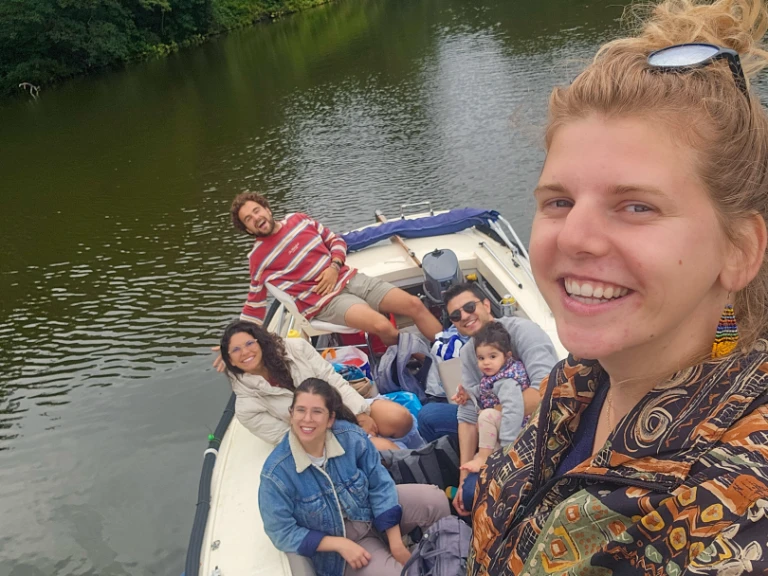 Polyvalk Ottenhome między profesjonalistami a osobami prywatnymi w The Hague