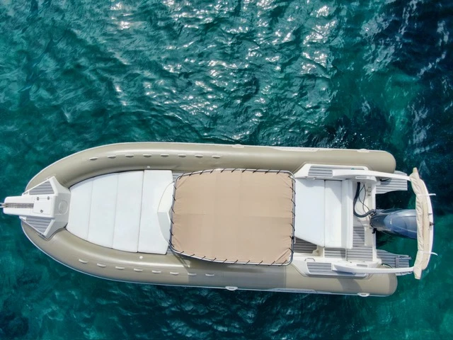 Wynajem Łódż półsztywna w Cavalaire-sur-Mer - Capelli Tempest 850 Open