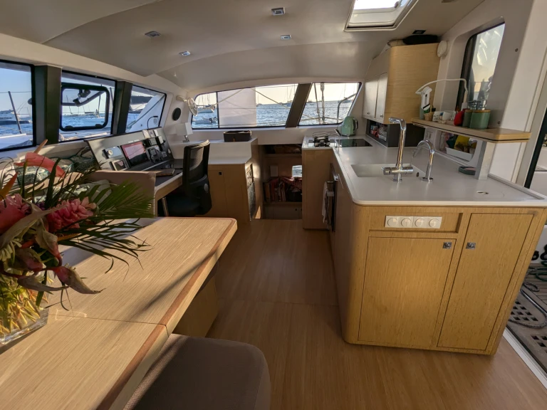 Wynajmij Katamaran z lub bez skippera Outremer w Carnon-Plage