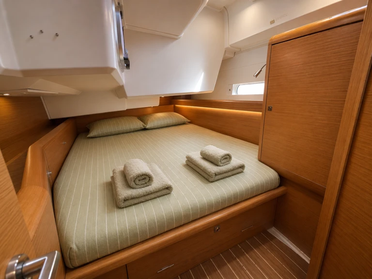 Wynajmij Jeanneau Sun Odyssey 509 w Palavas-les-Flots