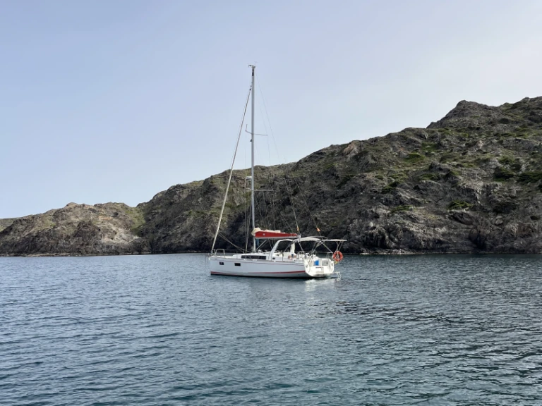Wynajem Żaglowiec w l'Escala - Bénéteau Oceanis 38.1