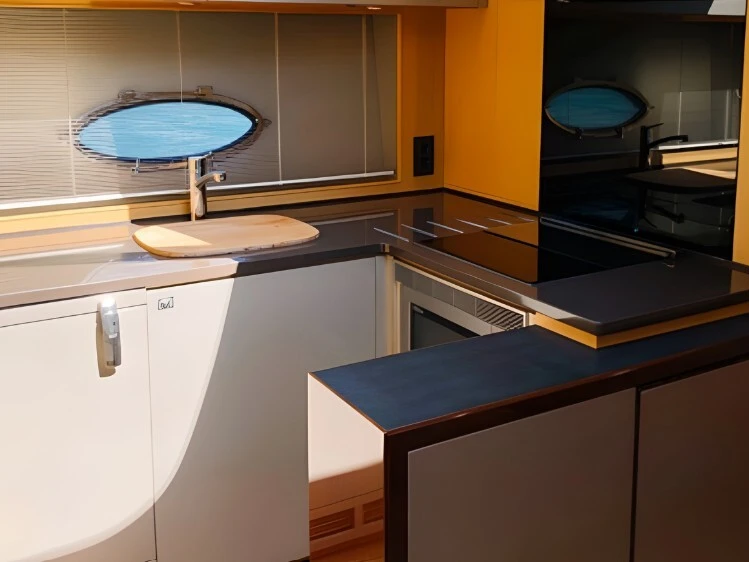 Wynajem łodzi Castellammare di Stabia tanio Princess 52 Fly