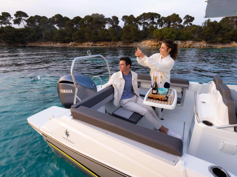 Wynajem łodzi Jeanneau Cap Camarat 7.5 CC w Rapallo na SamBoat 