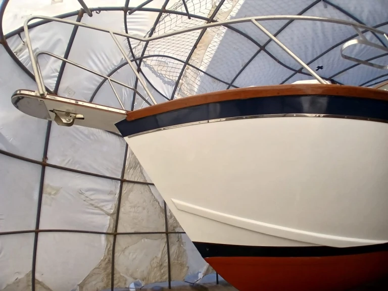 Wynajem Motorówka Cris-Craft z patentem 