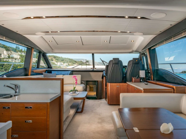 Wynajem łodzi Princess, UK FAR &amp; AWAY w Gouvia na SamBoat 