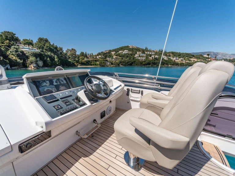 Wynajem łodzi Gouvia tanio FAR &amp; AWAY