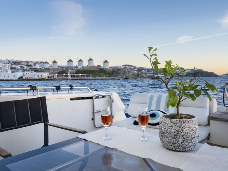 Wynajem Luksusowy jacht w Mykonos (wyspa) - Ferretti ARABELLA