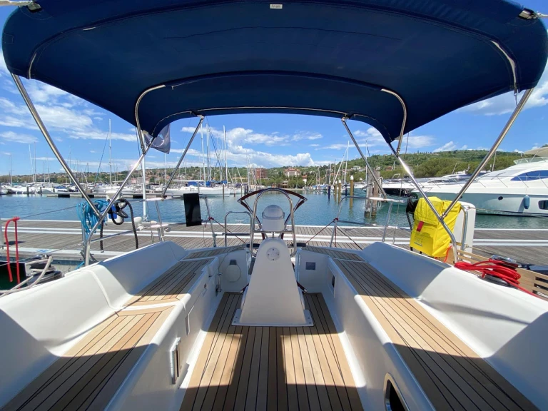 Wynajmij Dufour Dufour 325 Grand Large w Portorož
