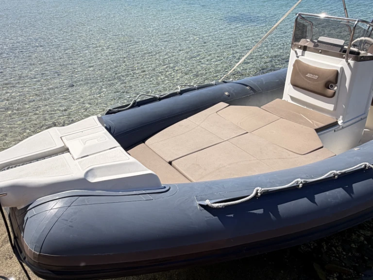 sportis MC56 między profesjonalistami a osobami prywatnymi w Gapeau
