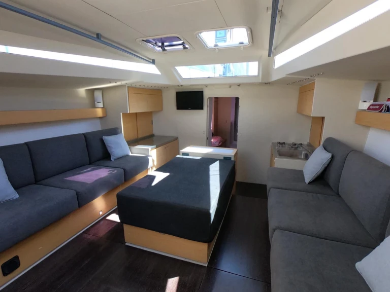 Wynajmij Żaglowiec z lub bez skippera Vismara w La Spezia