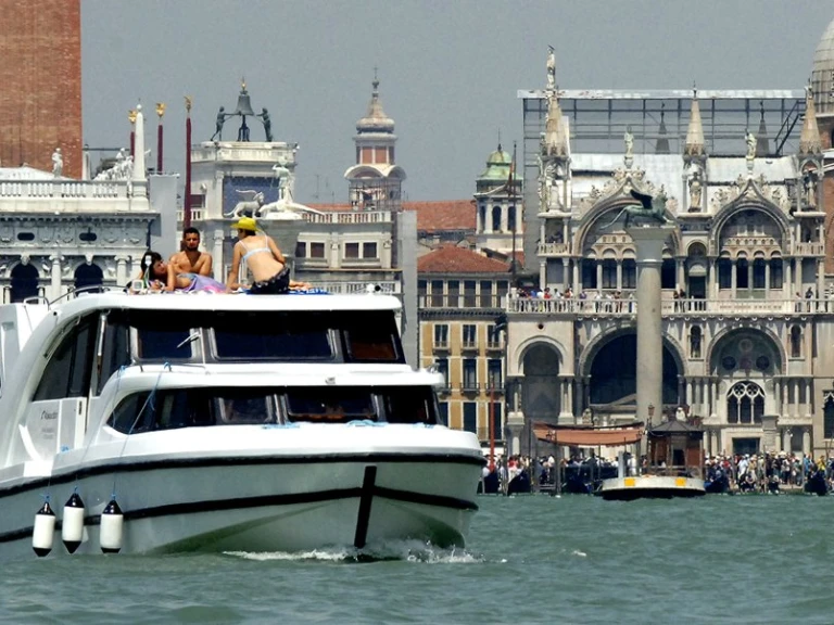 Wynajem łodzi Casale sul Sile tanio Minuetto 6