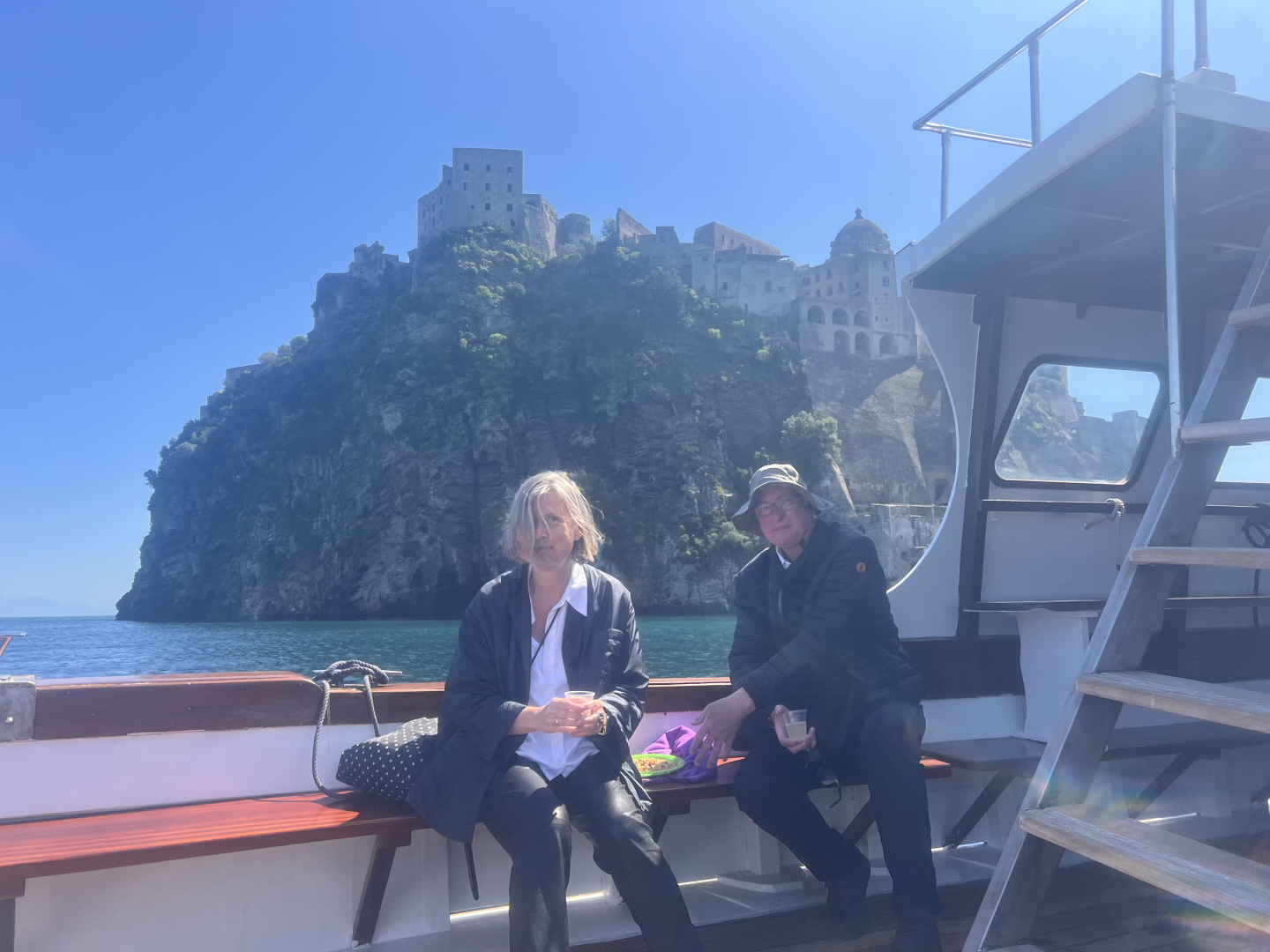 Motorówka do wynajmu w Porto di Forio w najlepszej cenie