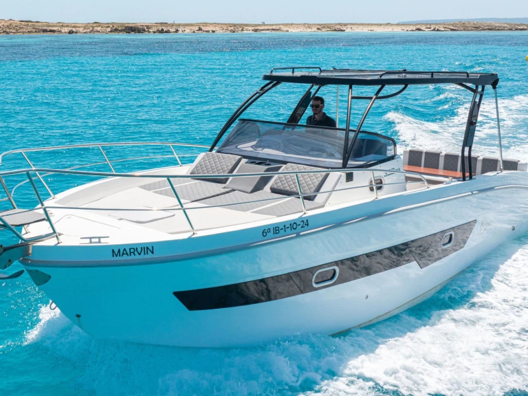 Wynajmij Saver 330 WA w Ibiza Town