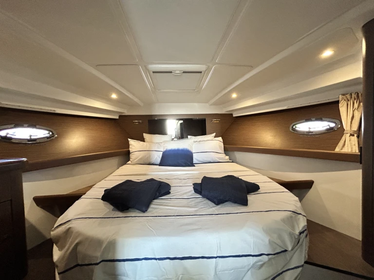 Wynajmij Luksusowy jacht z lub bez skippera Bénéteau w Argeles