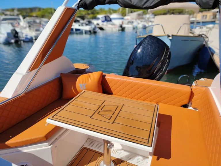 Wynajmij Tiger TL 850 w Saint-Raphael