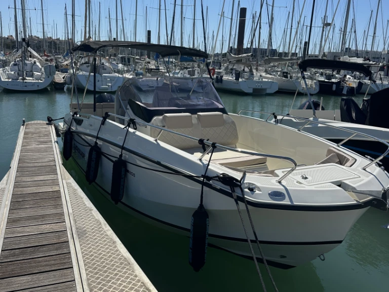 Wynajem łodzi Quicksilver Quicksilver 805 Open w Port des Minimes na SamBoat 