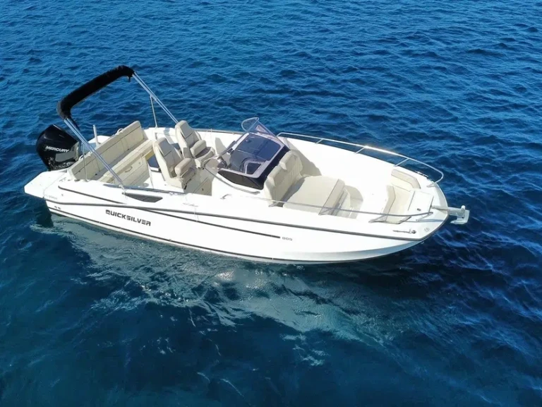 Motorówka do wynajmu w Port des Minimes w najlepszej cenie