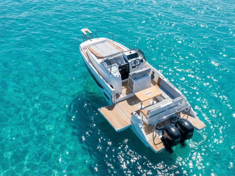 Wynajem łodzi Ibiza Town tanio FLYER 9 SUNdeck