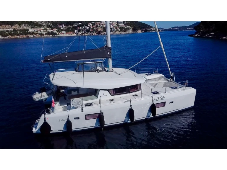 Wynajmij Katamaran z lub bez skippera Lagoon w Dubrownik