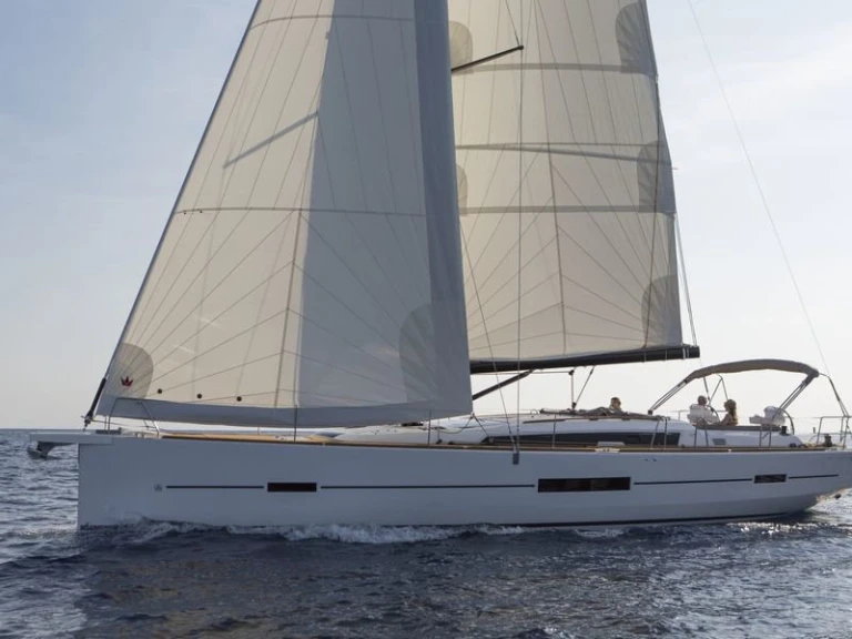 Wynajmij Dufour Dufour 520 Grand Large w Milazzo