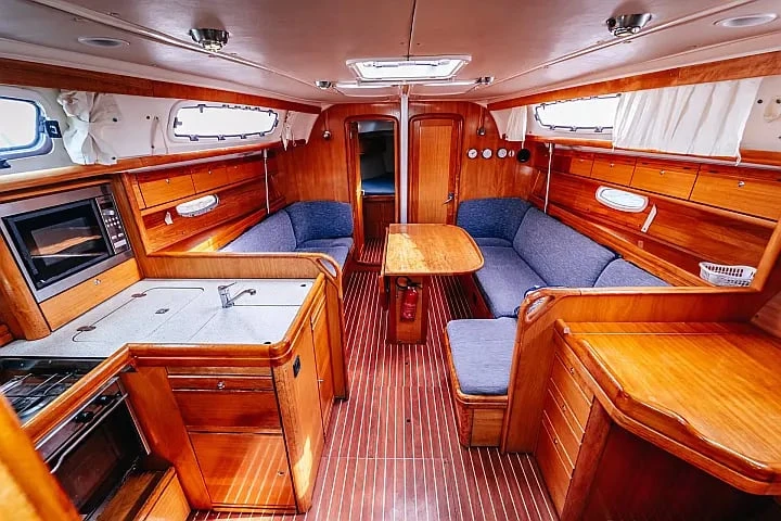 Wynajmij Żaglowiec z lub bez skippera Bavaria w Betina