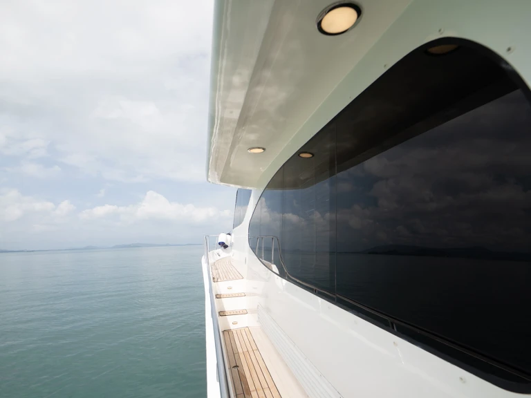  Activa 5800 między profesjonalistami a osobami prywatnymi w Ko Kaeo (Koh Kaeo)