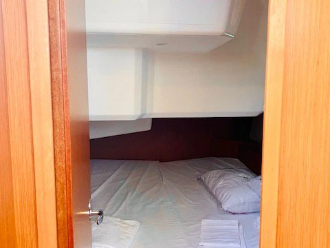 Wynajem Żaglowiec Bavaria z patentem 