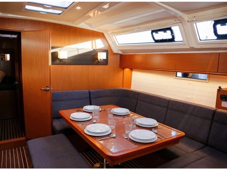 Wynajem Żaglowiec w Portisco - Bavaria Cruiser 46