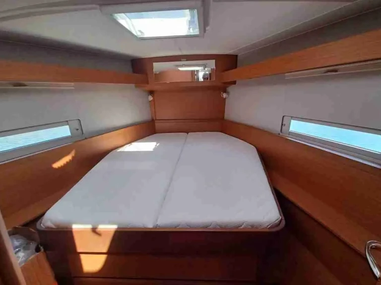 Wynajem Żaglowiec Dufour z patentem 