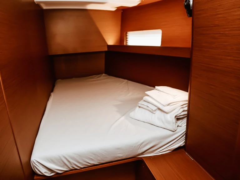 Wynajem łodzi Punta Ala tanio Sun Loft 47