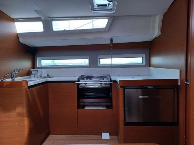 Wynajem w Portisco- Jeanneau Sun Odyssey 490 na SamBoat