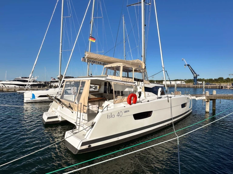 Wynajmij Katamaran z lub bez skippera Fountaine Pajot w Rostock