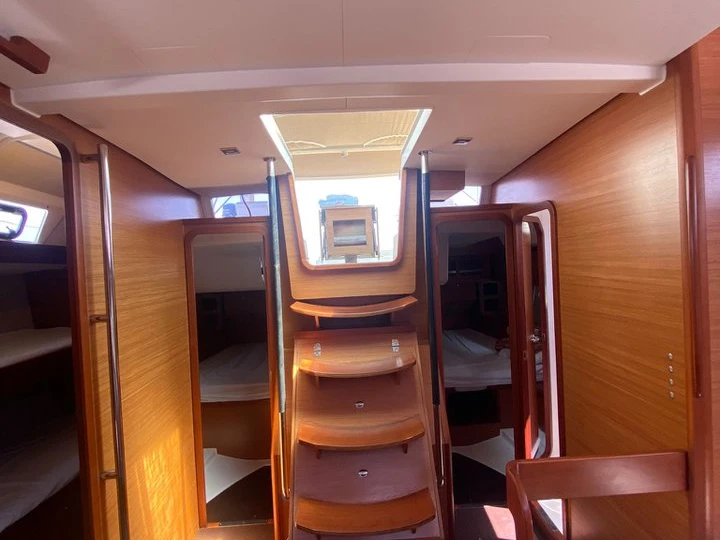 Wynajmij Dufour Dufour 520 Grand Large w Milazzo