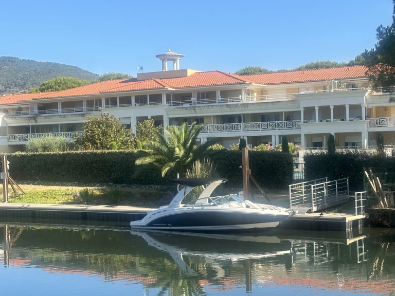 Motorówka do wynajmu w Mandelieu-la-Napoule w najlepszej cenie