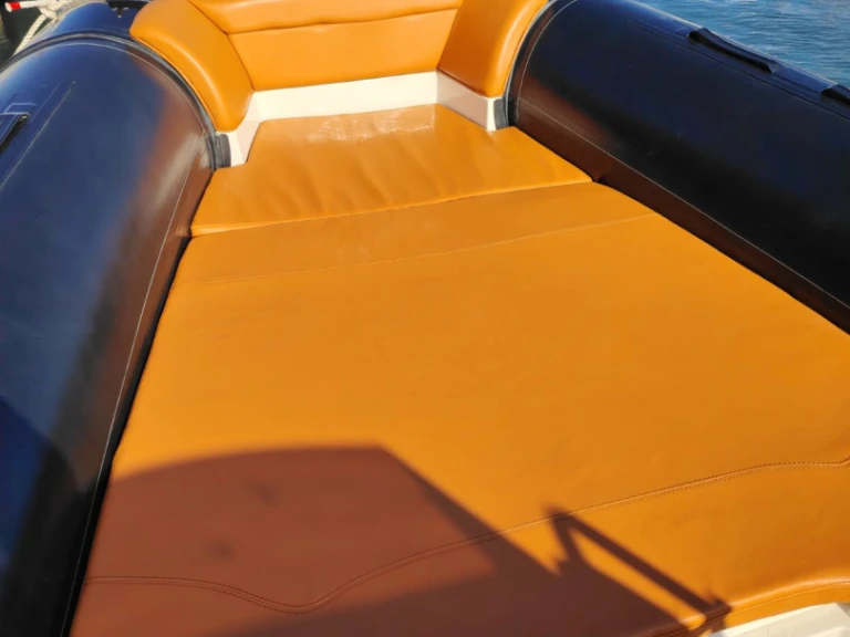 Wynajem Łódż półsztywna Tiger z patentem 