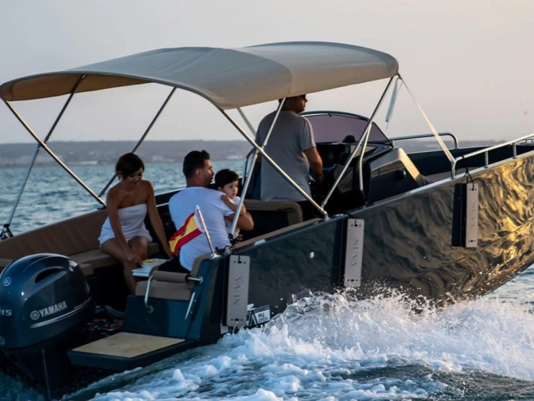 Wynajmij Motorówka z lub bez skippera Nuva w Alicante