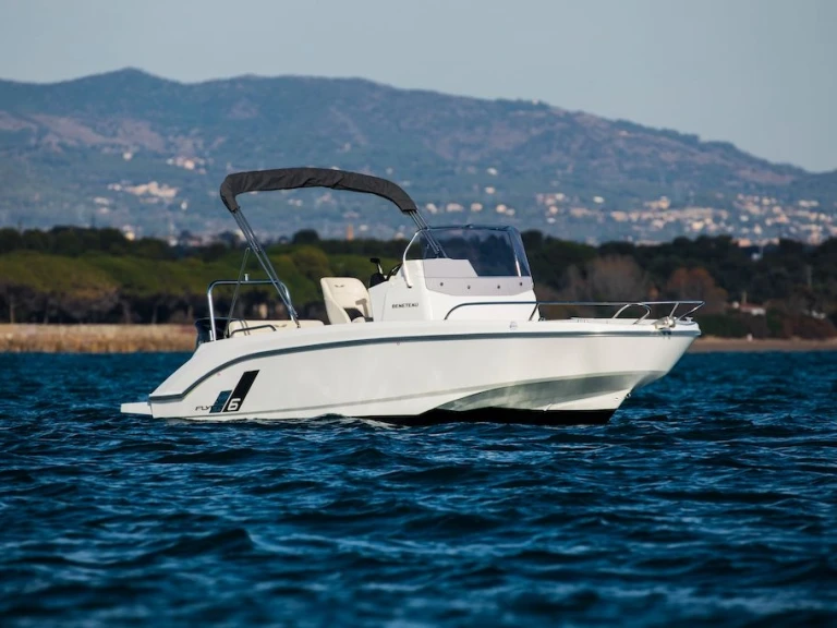 Wynajem łodzi Bénéteau Flyer 6 SPACEdeck w Sète na SamBoat 