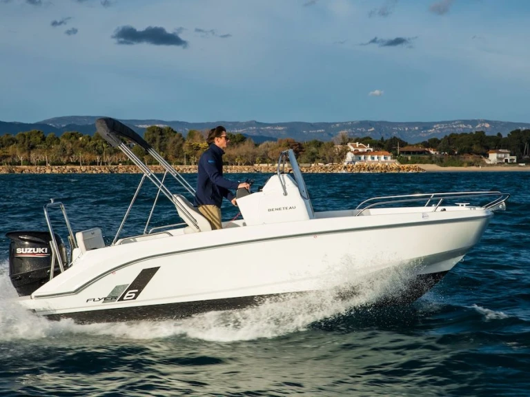 Motorówka do wynajmu w Sète w najlepszej cenie