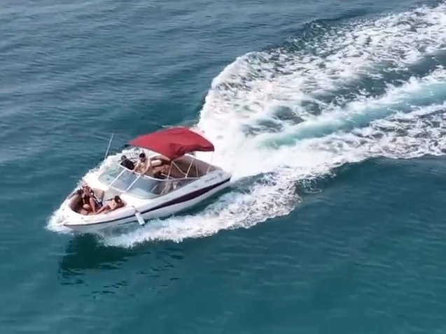 Wynajem łodzi Four Winns Horizon 210 w Vilanova i la Geltrú na SamBoat 