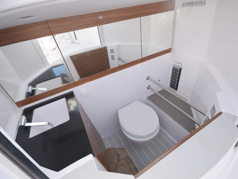 Wynajem Motorówka w Korfu - Axopar Axopar 28 T-Top