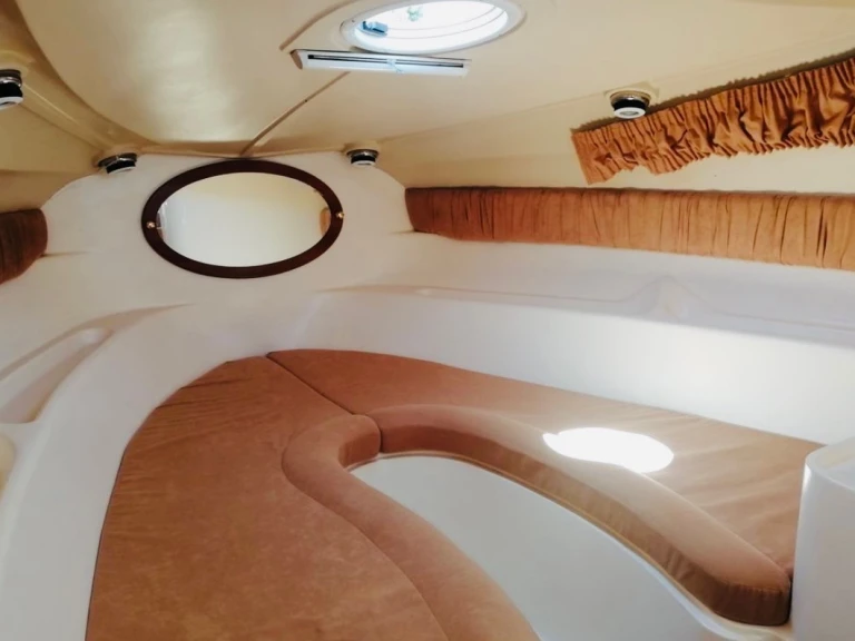 Wynajem Motorówka Salpa z patentem 