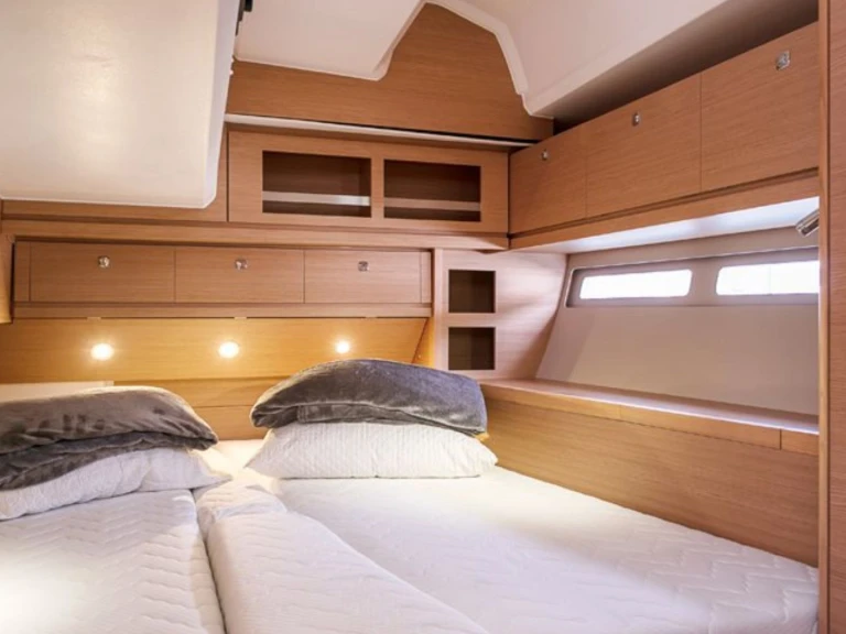 Żaglowiec do wynajmu w Capo d'Orlando w najlepszej cenie