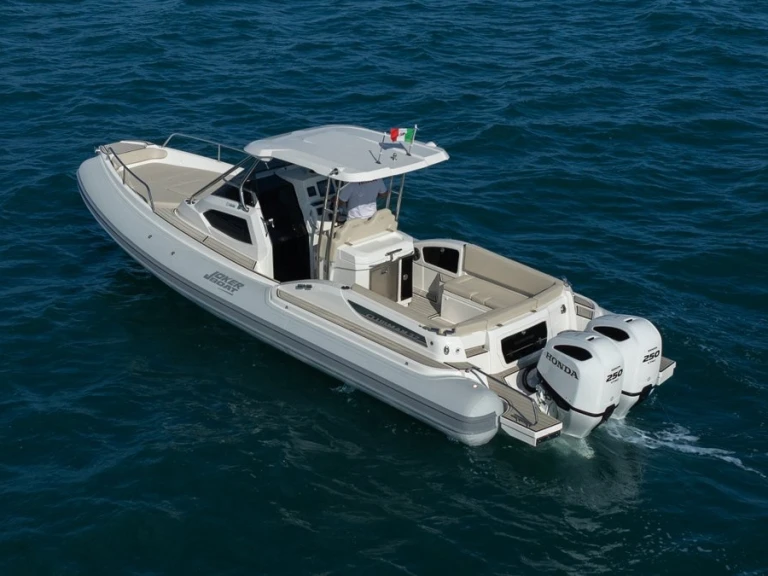 Wynajem Łódż półsztywna w La Maddalena - Joker Boat Clubman 32