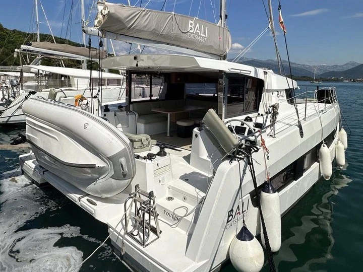 Wynajem w Tivat- Bali Bali Catsmart (6 cab.) na SamBoat