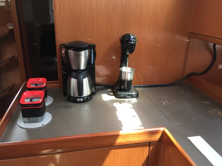 Wynajmij Żaglowiec z lub bez skippera Bavaria w Skiathos