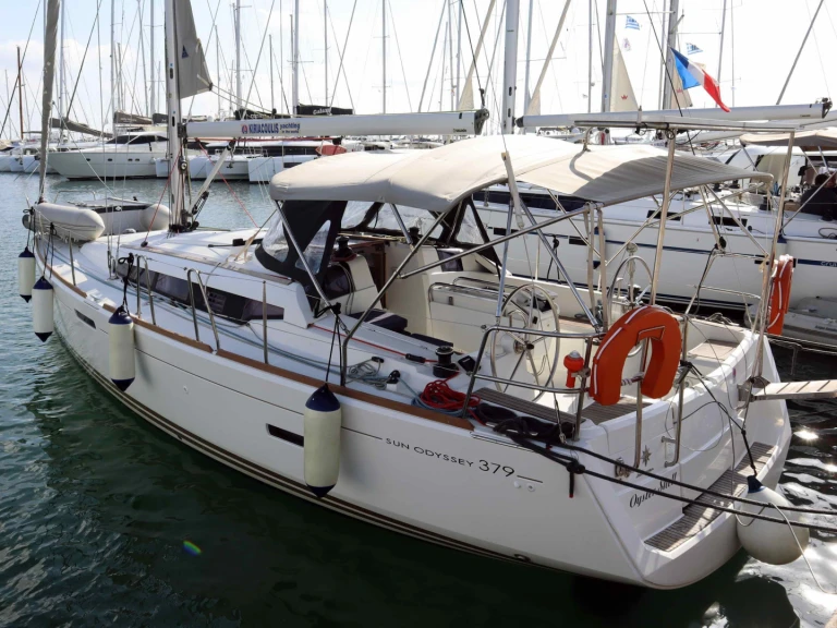 Wynajem łodzi Jeanneau Sun Odyssey 379 (3 cab.) w Alimos na SamBoat 